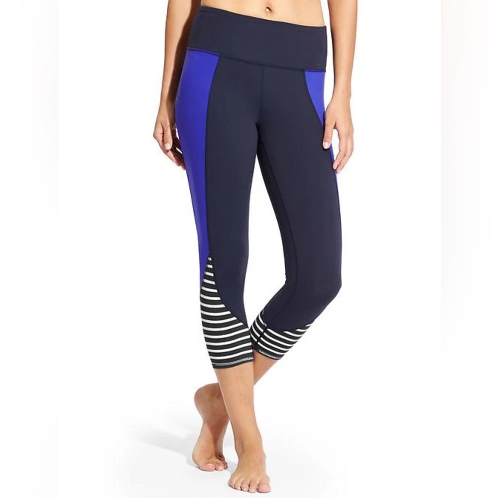 Athleta High Rise Flow Stripe CHATURANGA™ Capri Leggings Sz XS